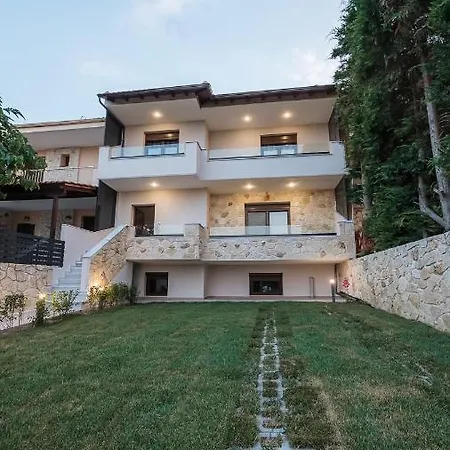 Willa Callisto Private Pool Villa, Pefkochori