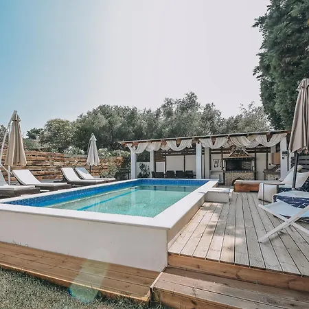 Callisto Private Pool Villa, Вилла Пефкохори