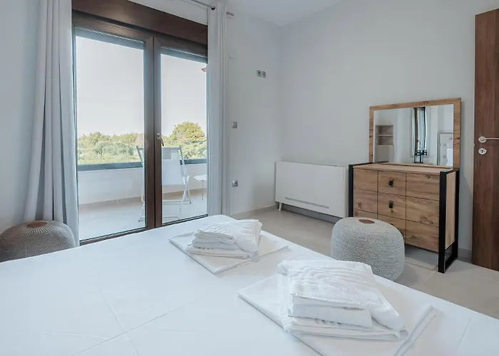 Callisto Private Pool Villa, 佩科霍里