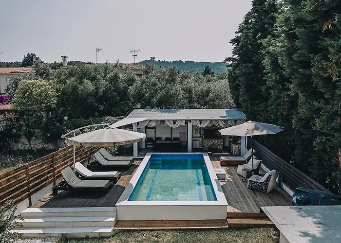 Callisto Private Pool Villa, 别墅 *