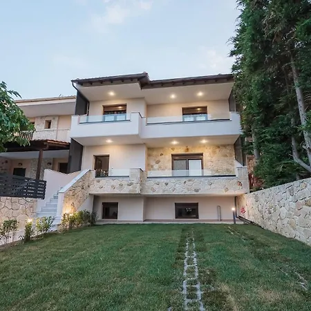 Callisto Private Pool Villa, Villa Pefkochori