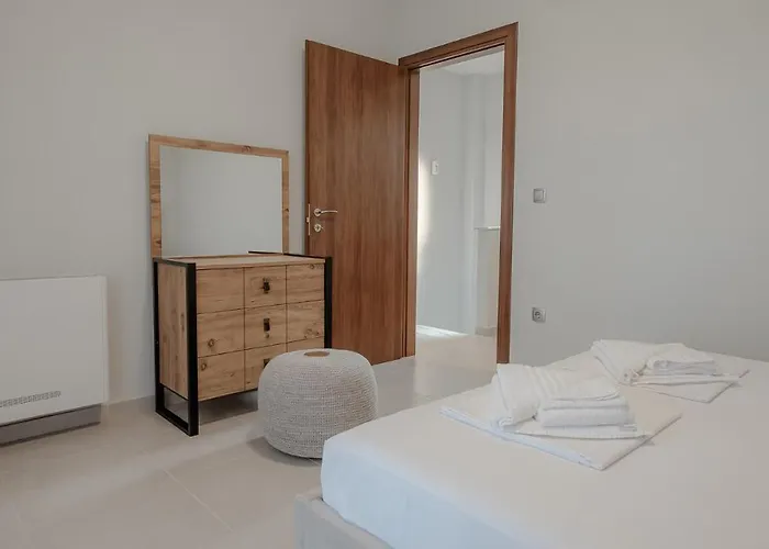 Callisto Private Pool Villa, וילה *