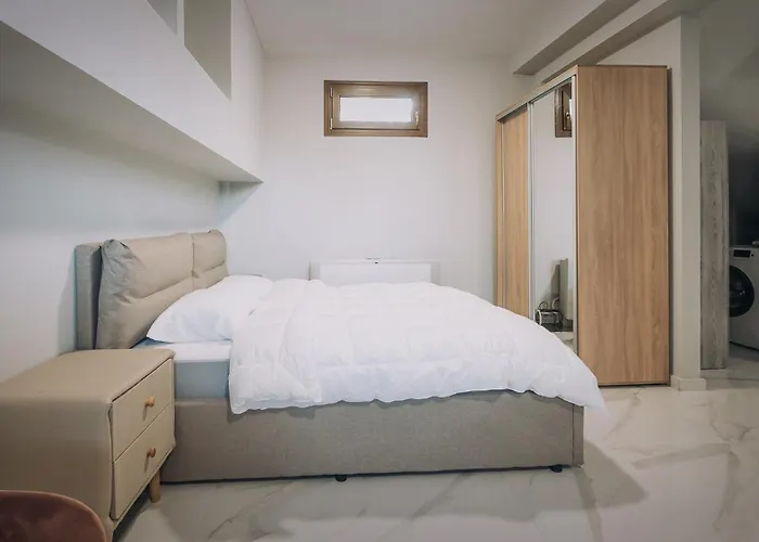 Callisto Private Pool Villa, וילה *